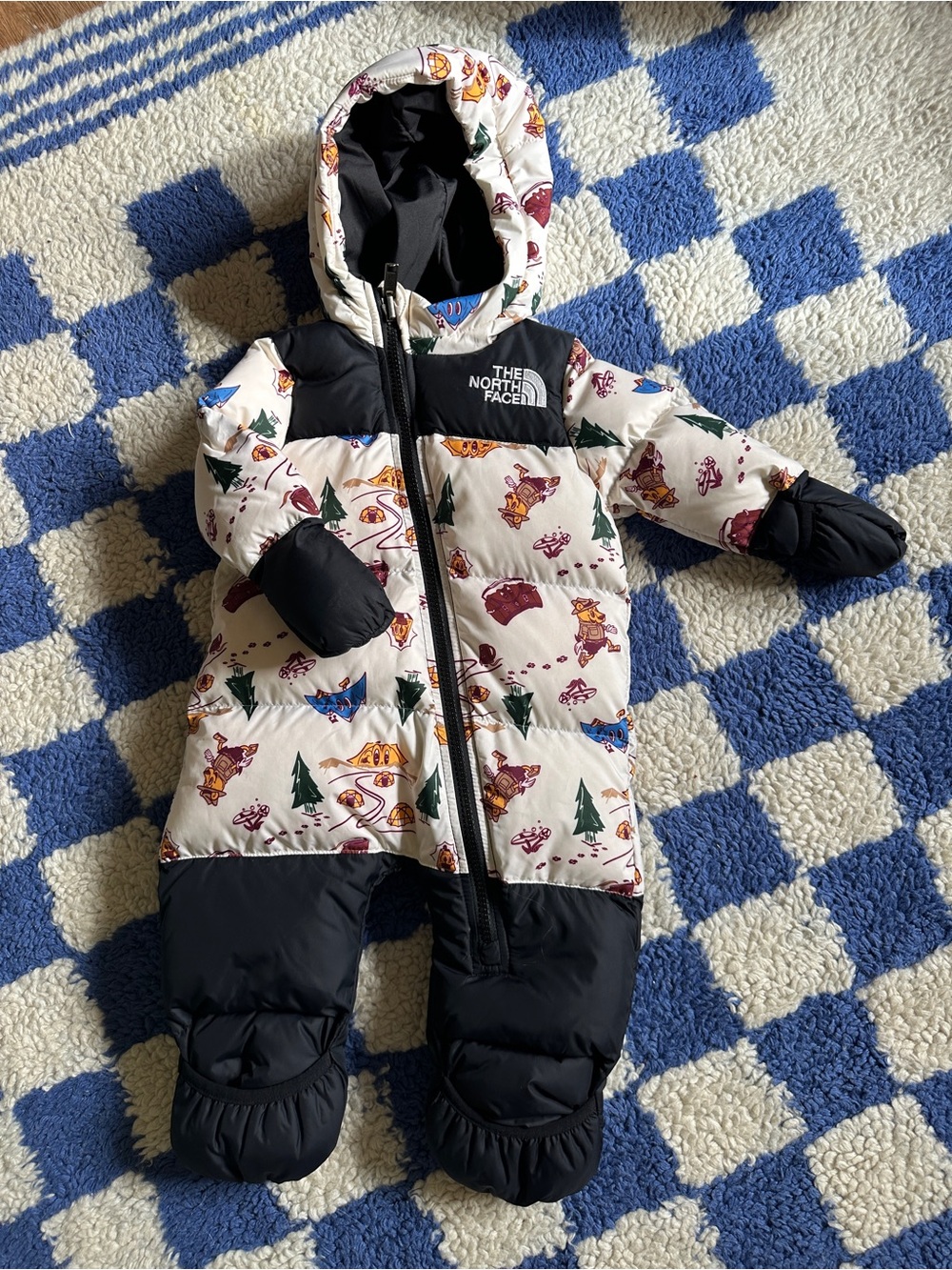 The North Face Kids White Printed + Black Insulated Snowsuit